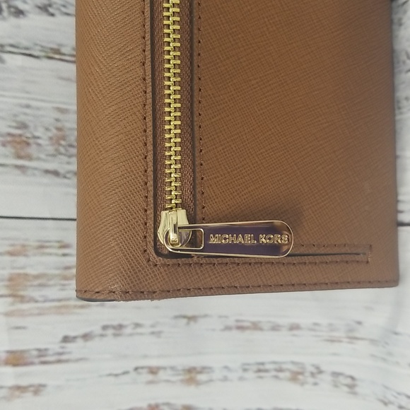 Michael Kors Brown Wallet NWOT - Picture 3 of 10